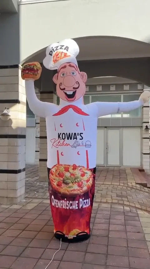 Kowa's Kitchen — Figura de pizzero con producto