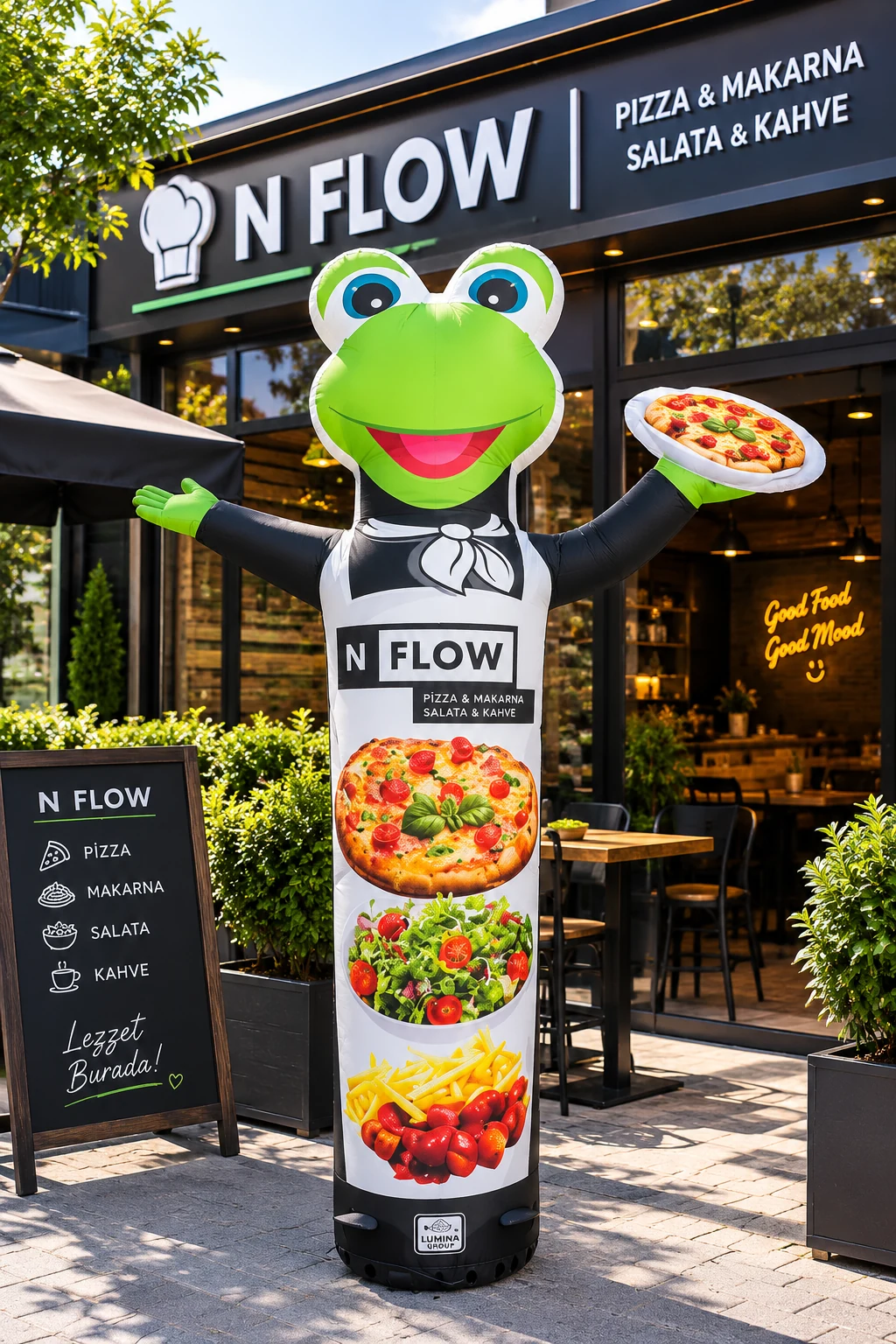 N Flow — Mascota chef rana con pizza
